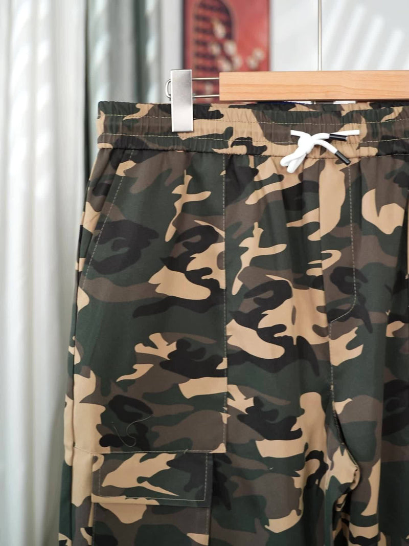 Men's Camouflage Cargo Pants Wide-Leg Trousers with Multi-Pocket Design, Adjustable Waist & Leg Fit, Beige/Green/Brown Camo Print for,, Hunting, (Non-Stretch Durable Casual Pants)